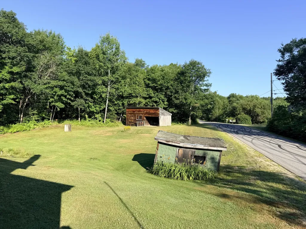 34 Robinson Hill Road Oxford ME 04270