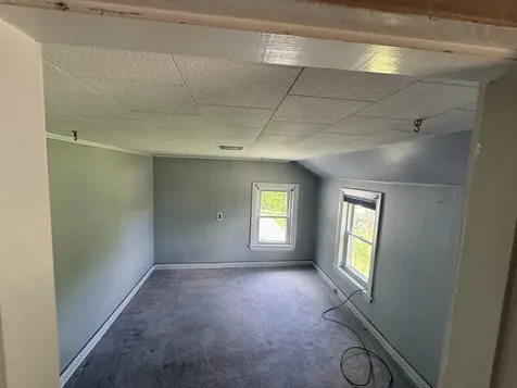 34 Robinson Hill Road Oxford ME 04270