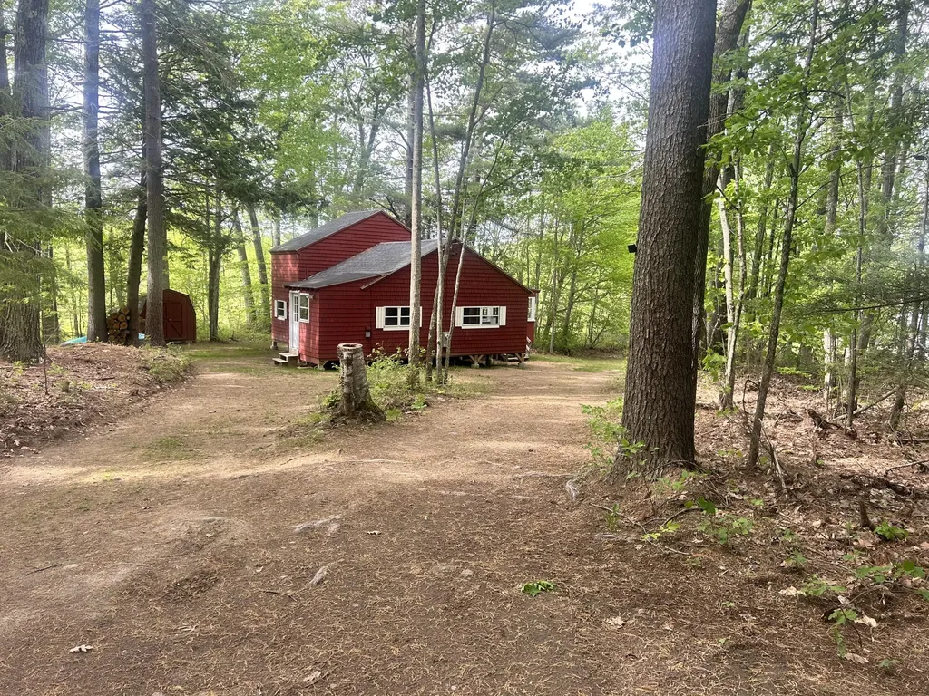 34 Androscoggin Loop Leeds ME 04263