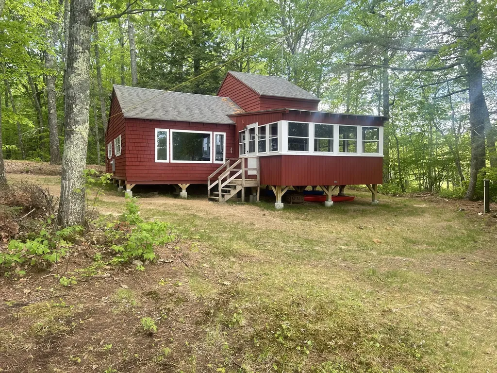 34 Androscoggin Loop Leeds ME 04263