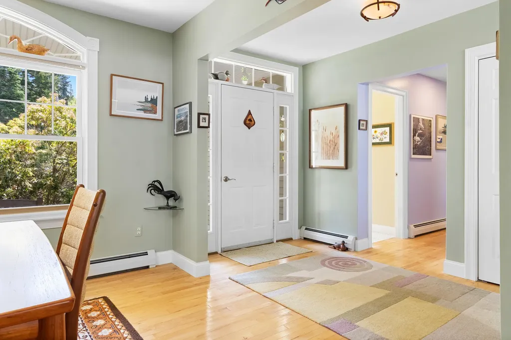 25 Cliff Drive South Thomaston ME 04858