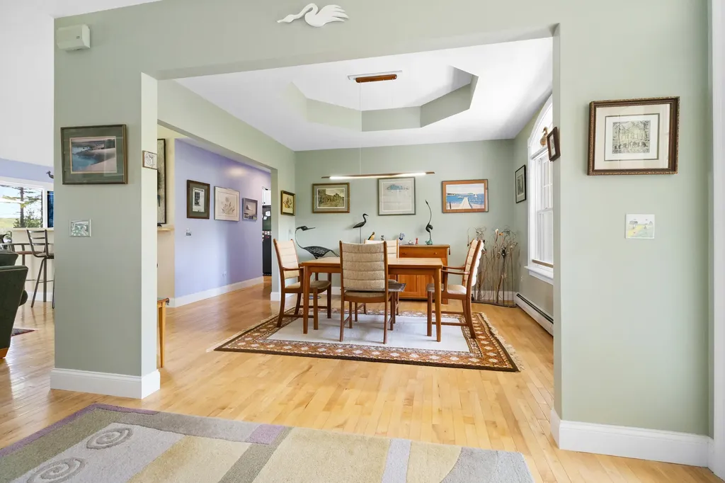 25 Cliff Drive South Thomaston ME 04858