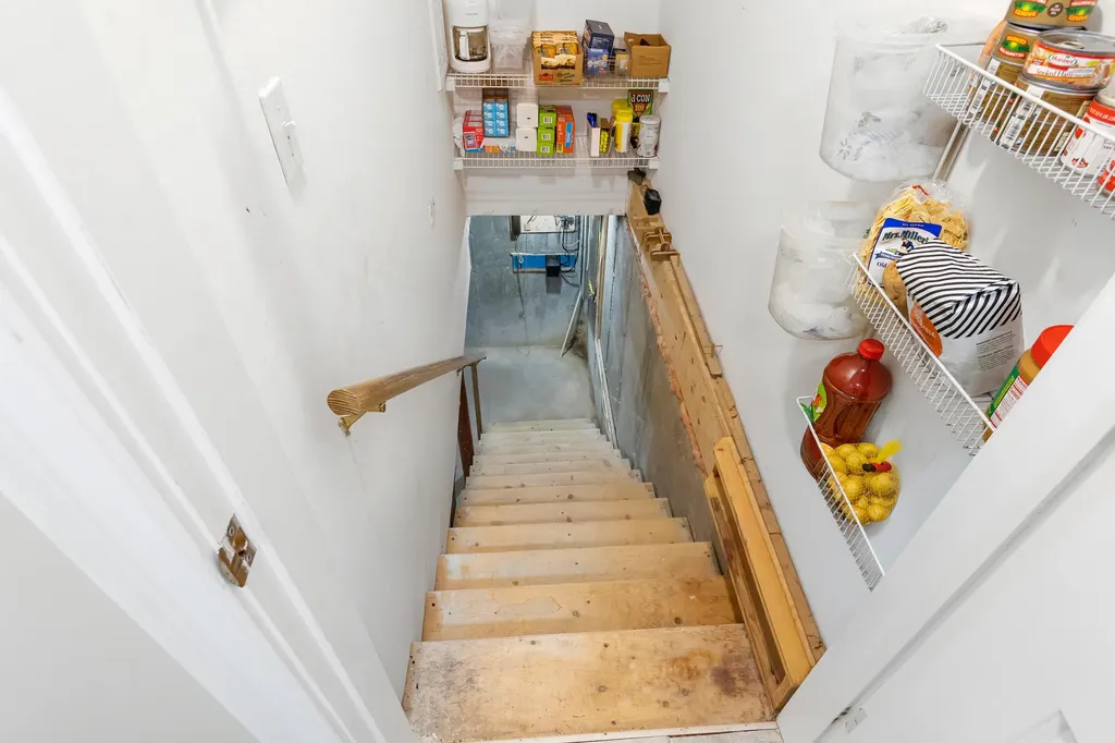 25 Cliff Drive South Thomaston ME 04858