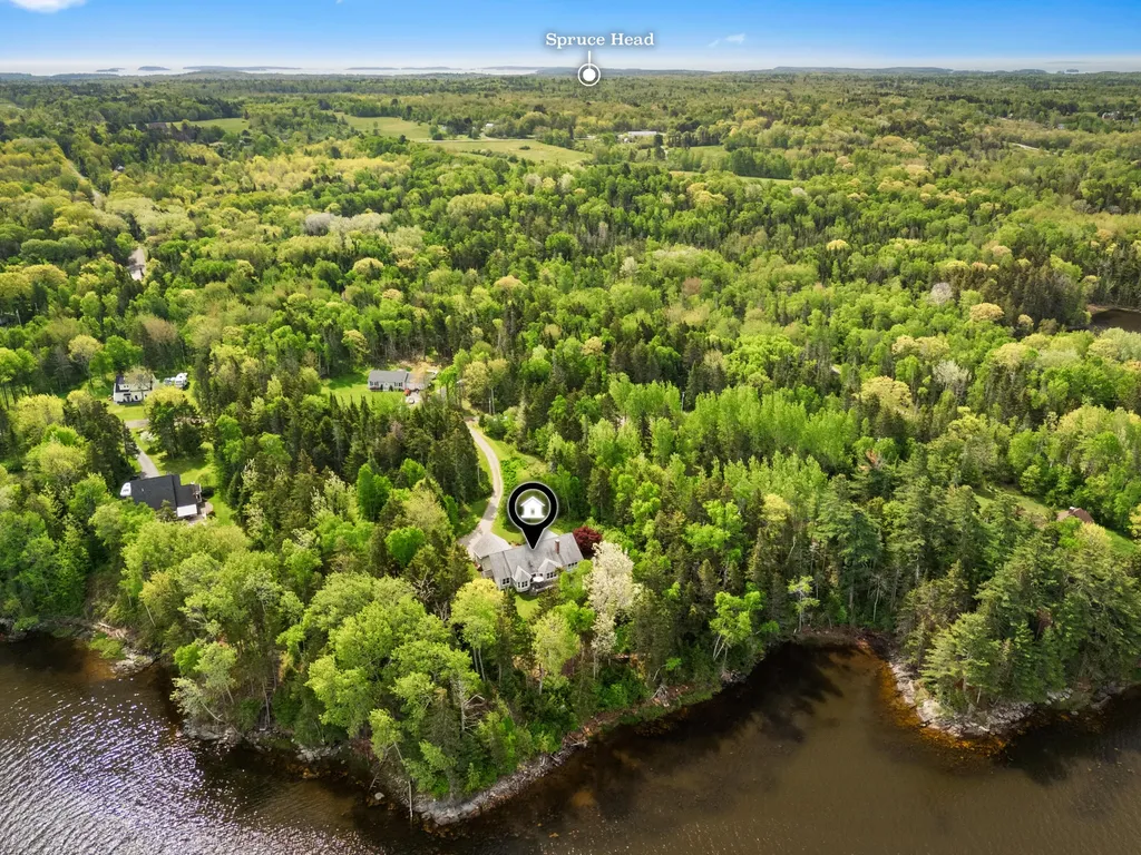 25 Cliff Drive South Thomaston ME 04858