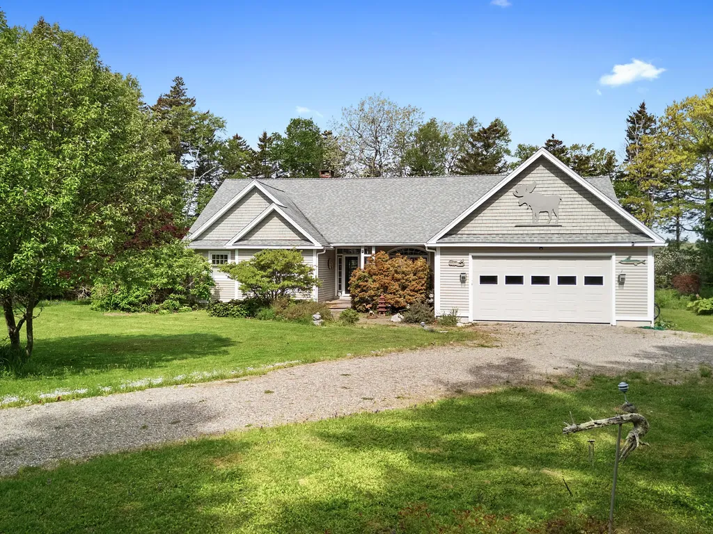 25 Cliff Drive South Thomaston ME 04858