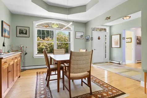 25 Cliff Drive South Thomaston ME 04858