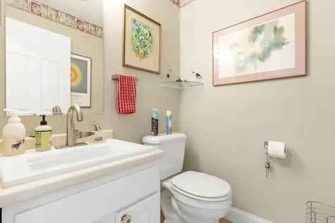 25 Cliff Drive South Thomaston ME 04858