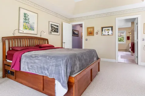 25 Cliff Drive South Thomaston ME 04858