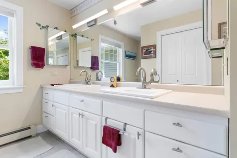 25 Cliff Drive South Thomaston ME 04858