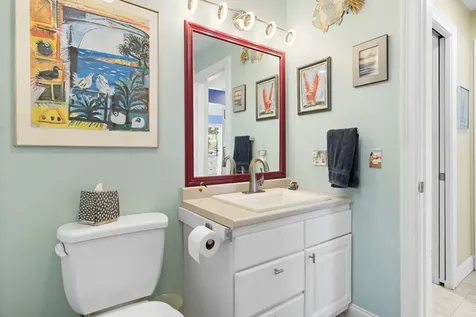 25 Cliff Drive South Thomaston ME 04858