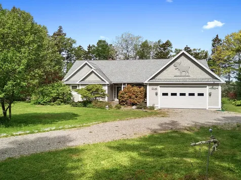25 Cliff Drive South Thomaston ME 04858
