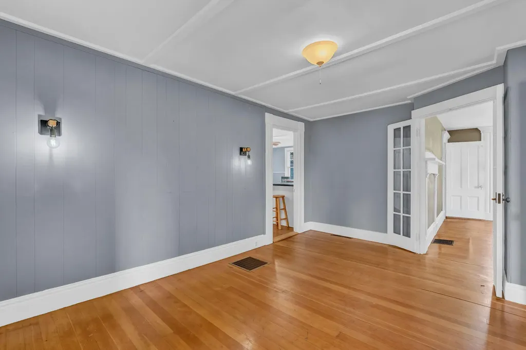 14 Brooklyn Heights Road Thomaston ME 04861