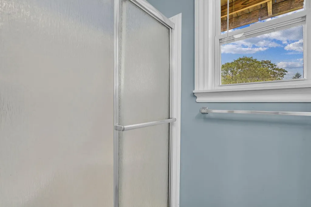 14 Brooklyn Heights Road Thomaston ME 04861