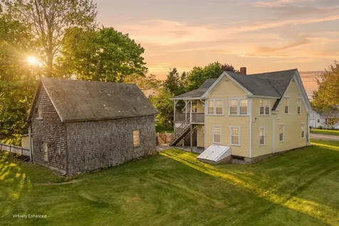 14 Brooklyn Heights Road Thomaston ME 04861
