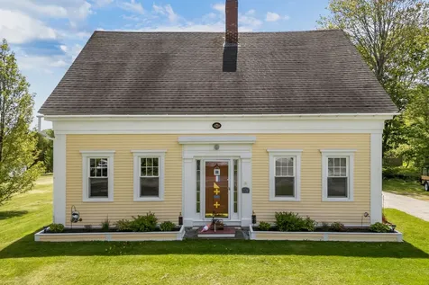 14 Brooklyn Heights Road Thomaston ME 04861