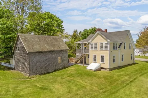 14 Brooklyn Heights Road Thomaston ME 04861