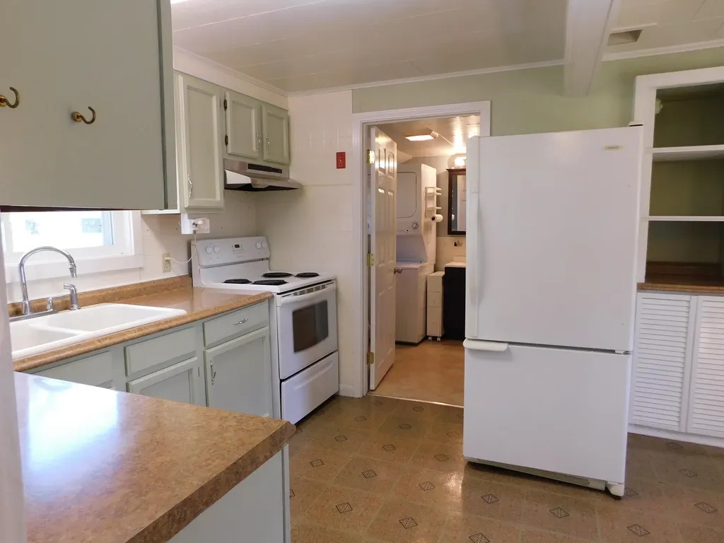 17 James Street Bingham ME 04920
