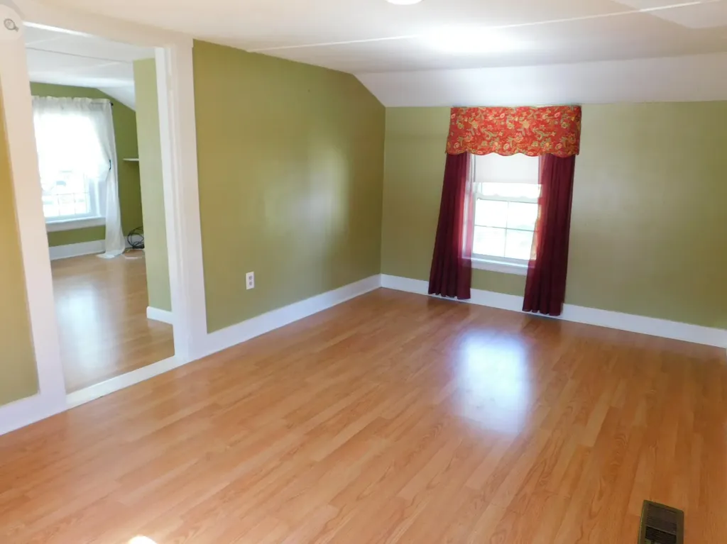 17 James Street Bingham ME 04920