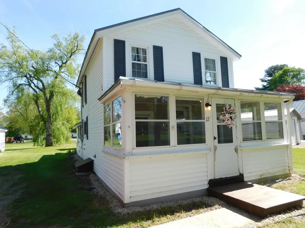17 James Street Bingham ME 04920