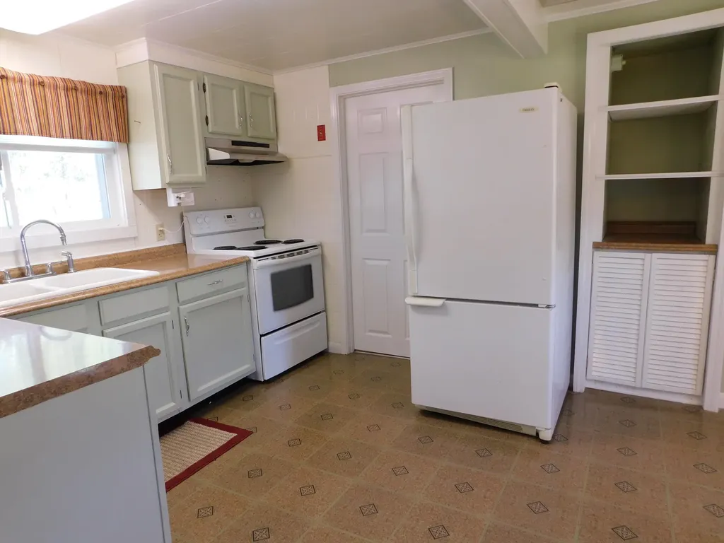 17 James Street Bingham ME 04920