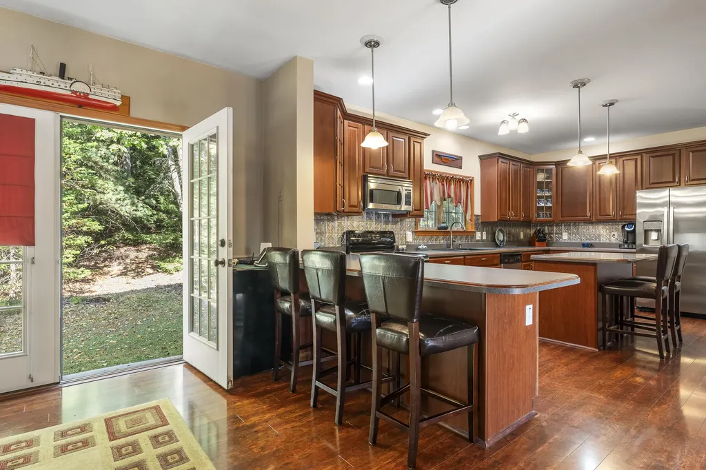 81 Lower Cross Road Nobleboro ME 04555