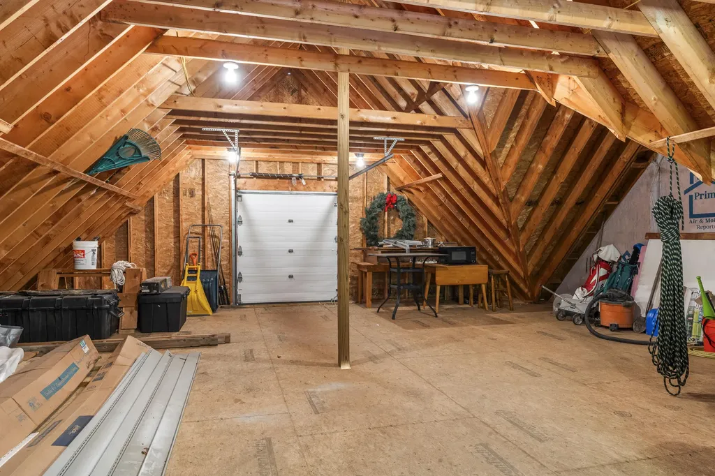 81 Lower Cross Road Nobleboro ME 04555