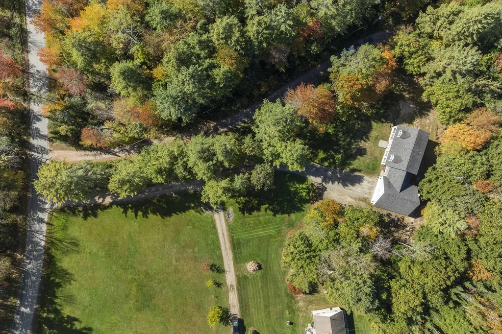 81 Lower Cross Road Nobleboro ME 04555