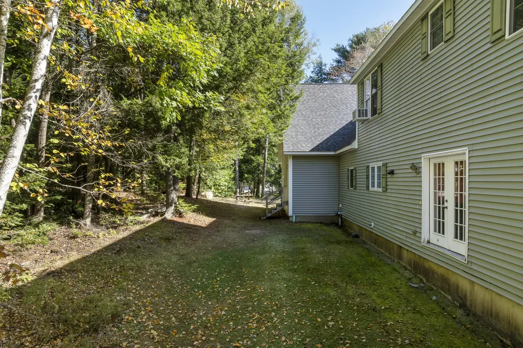 81 Lower Cross Road Nobleboro ME 04555