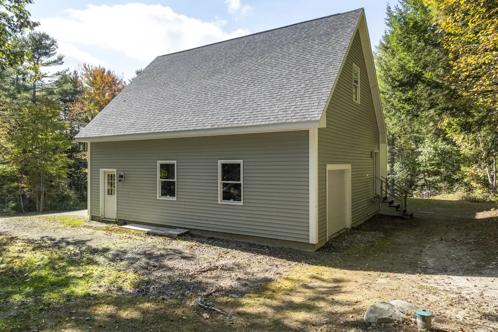 81 Lower Cross Road Nobleboro ME 04555