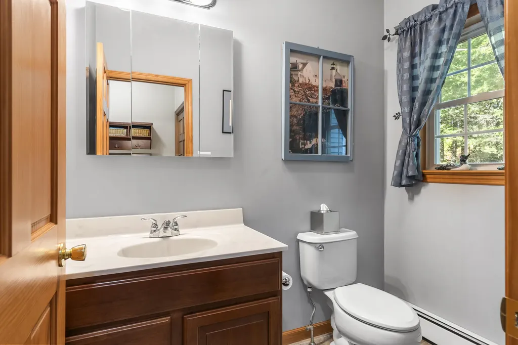 81 Lower Cross Road Nobleboro ME 04555