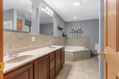 81 Lower Cross Road Nobleboro ME 04555