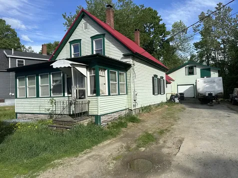 72 North Street Hartland ME 04943