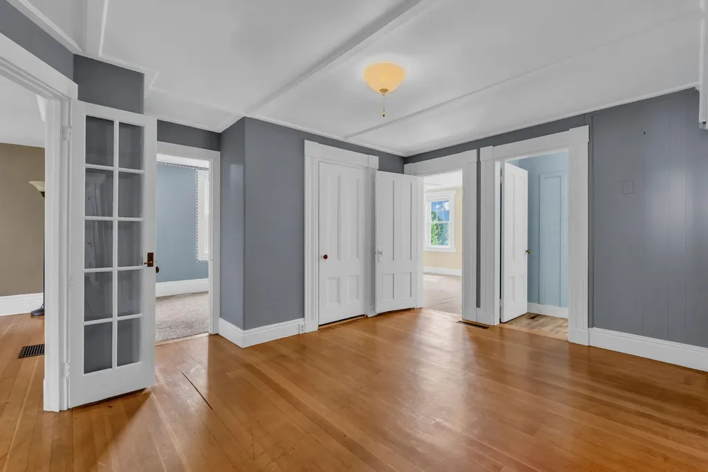 14 Brooklyn Heights Road Thomaston ME 04861