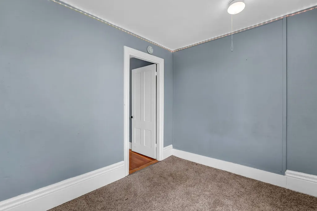 14 Brooklyn Heights Road Thomaston ME 04861