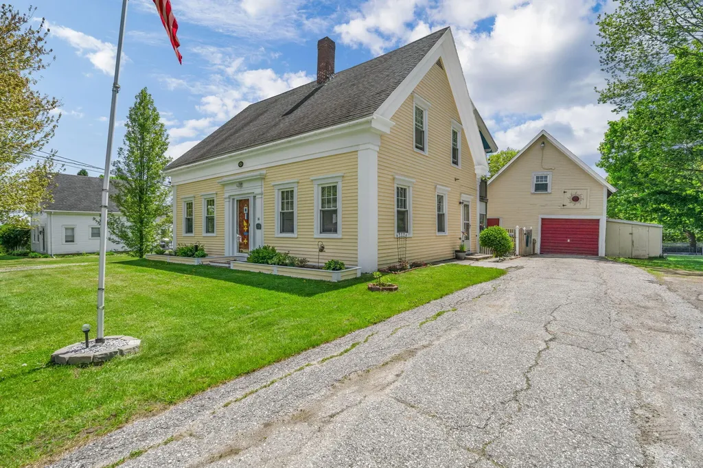 14 Brooklyn Heights Road Thomaston ME 04861