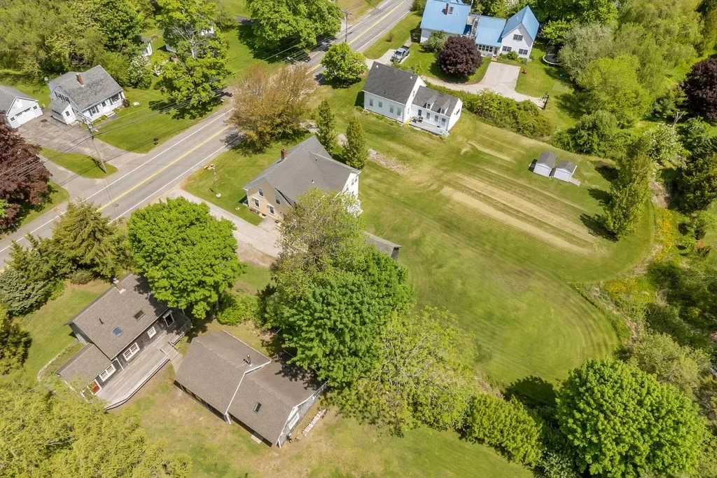 14 Brooklyn Heights Road Thomaston ME 04861