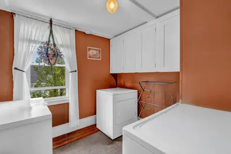 14 Brooklyn Heights Road Thomaston ME 04861