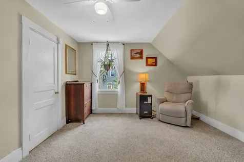 14 Brooklyn Heights Road Thomaston ME 04861