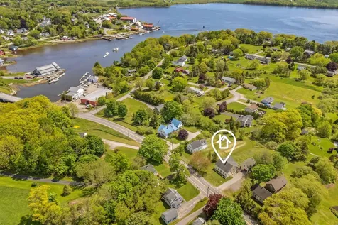 14 Brooklyn Heights Road Thomaston ME 04861