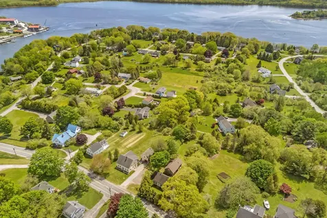 14 Brooklyn Heights Road Thomaston ME 04861