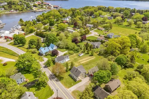 14 Brooklyn Heights Road Thomaston ME 04861