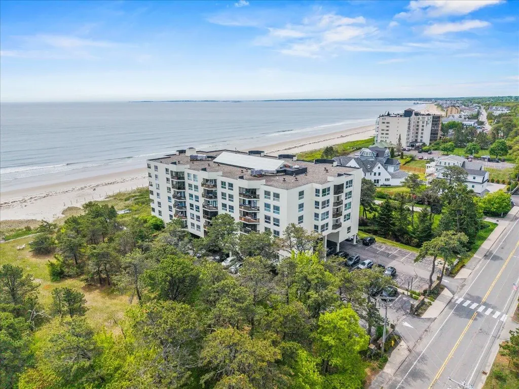 215 E Grand Avenue Old Orchard Beach ME 04064