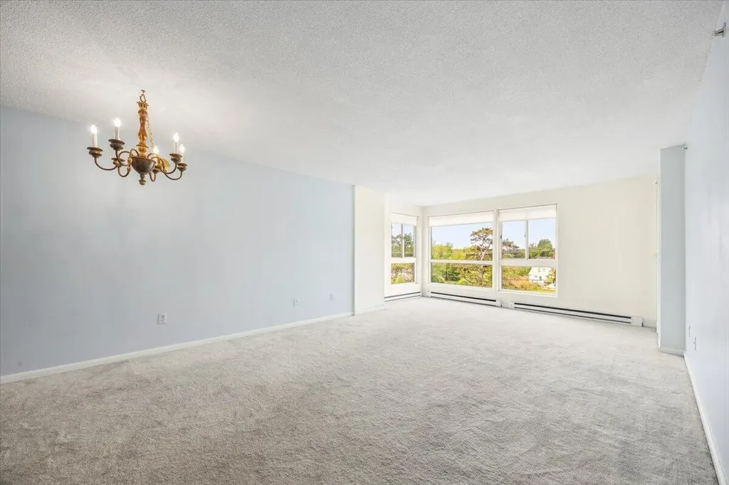 215 E Grand Avenue Old Orchard Beach ME 04064
