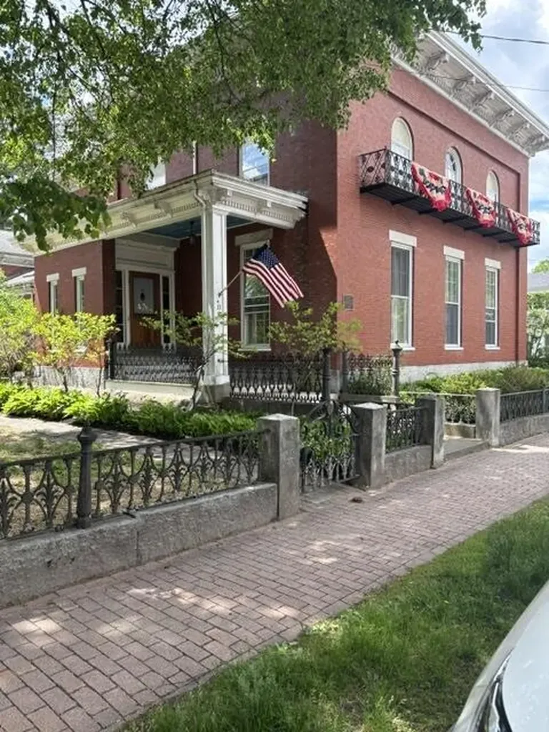 11 Lincoln Street Brunswick ME 04011