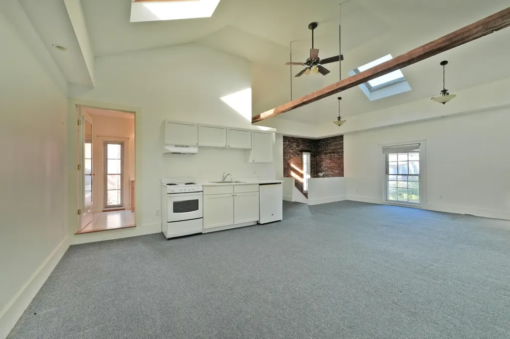 11 Lincoln Street Brunswick ME 04011