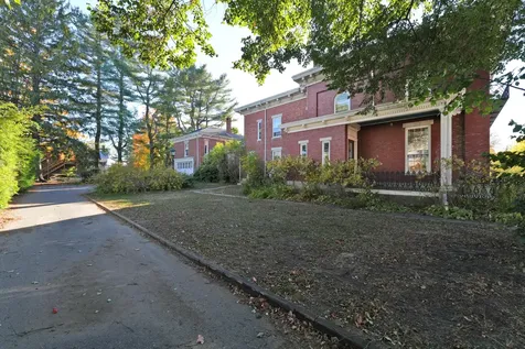 11 Lincoln Street Brunswick ME 04011