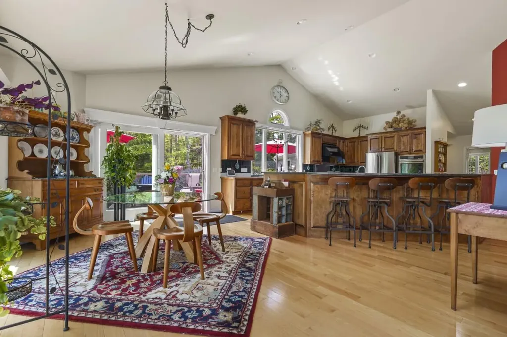 236 Lakeside Drive Boothbay Harbor ME 04538