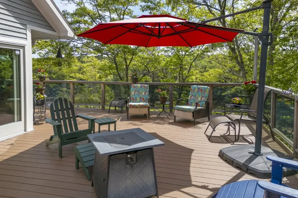 236 Lakeside Drive Boothbay Harbor ME 04538