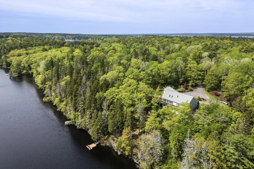 236 Lakeside Drive Boothbay Harbor ME 04538