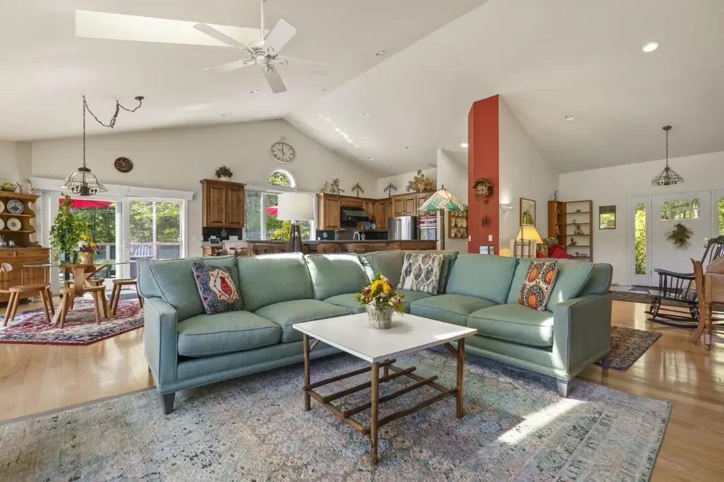 236 Lakeside Drive Boothbay Harbor ME 04538